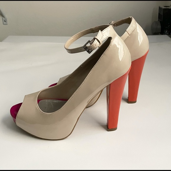 G By Guess Women’s Shoes - Picture 3 of 7